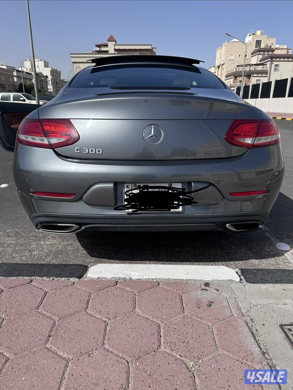 مرسيدس C300 كوبيه بحالة ممتازة عداد 65 الف فقط1