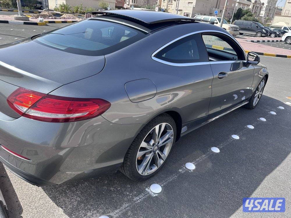 مرسيدس C300 كوبيه بحالة ممتازة عداد 65 الف فقط3