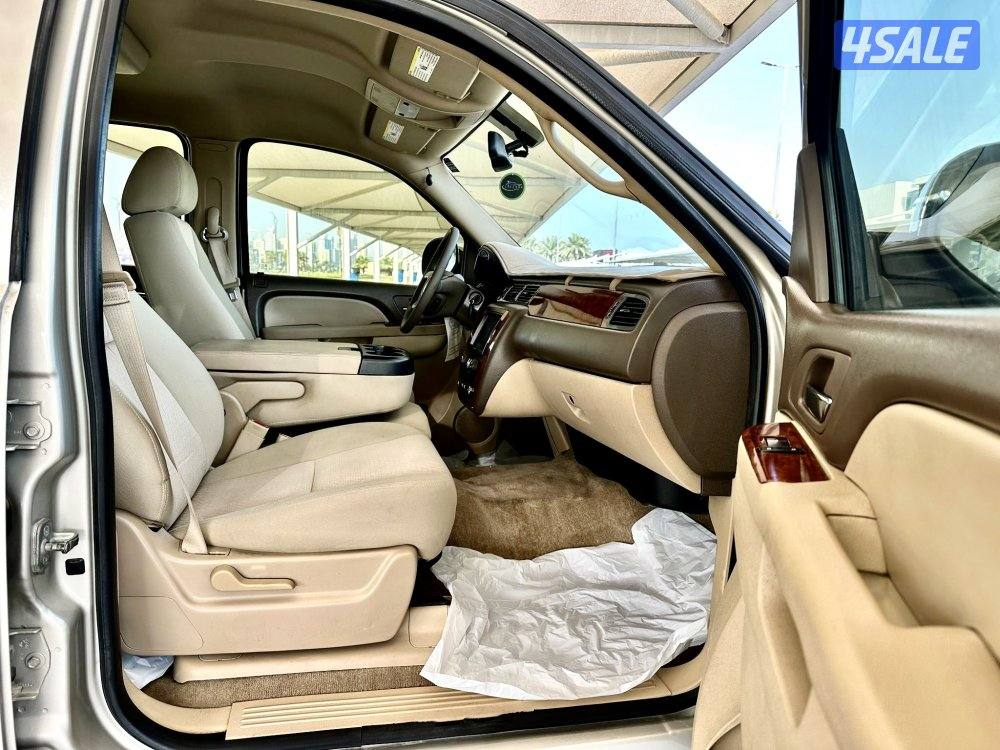 شيفرولية تاهو - الموديل:2013 - العداد:2208