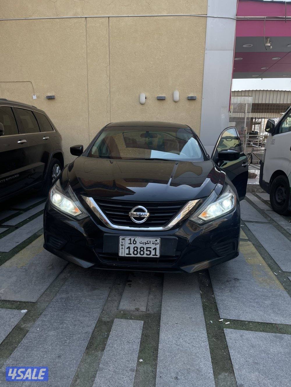 2018 Nissan Altima - 97000KM - Transmission Issue - Good condition0