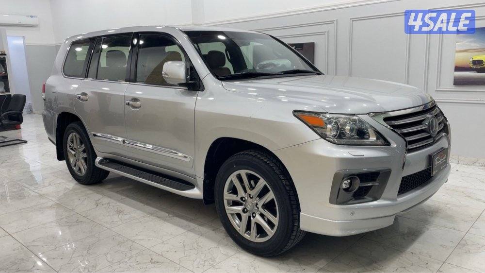 للبيع جيب لكزس 2014 عداد 241 الف صبغ وكاله0