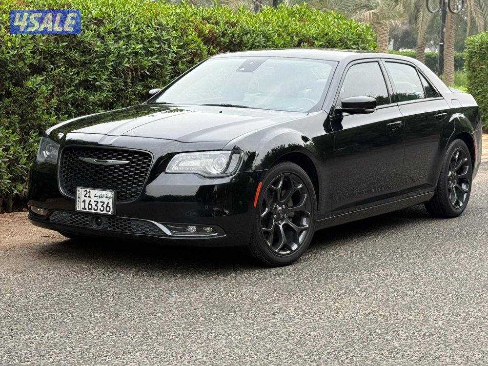 كرايزلر 300S  موديل 20212