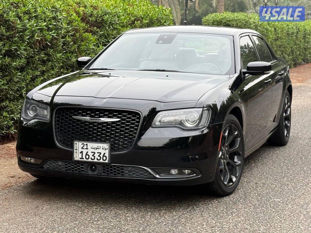 كرايزلر 300S  موديل 20211