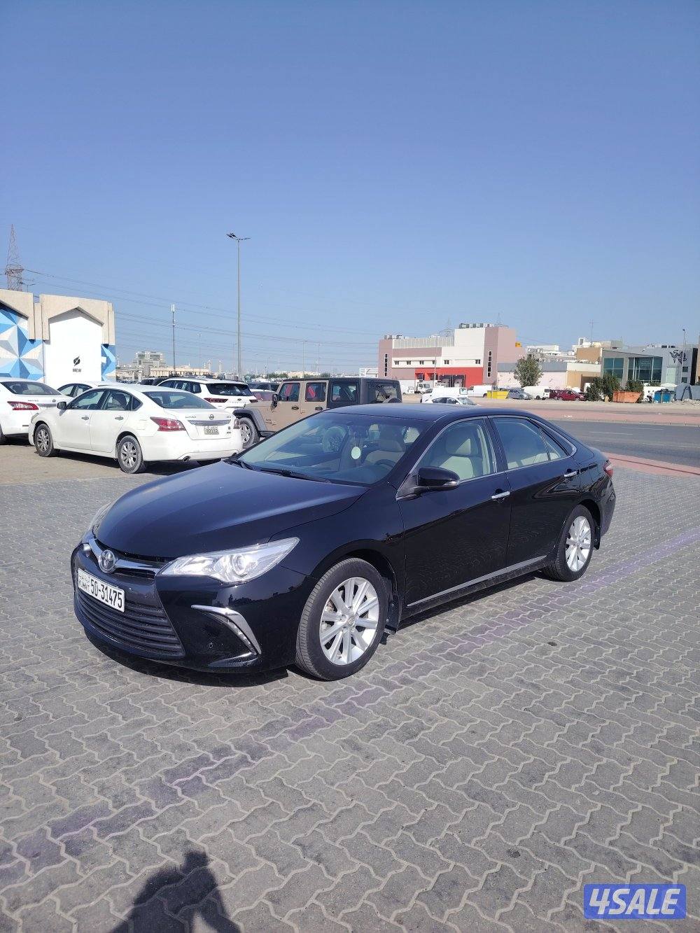 كامري بحالة الوكاله ماشي٦١ الف صبغ وكااله0