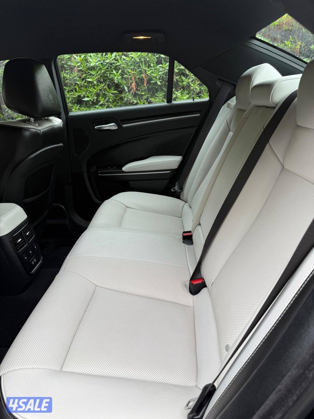 كرايزلر 300S  موديل 20217