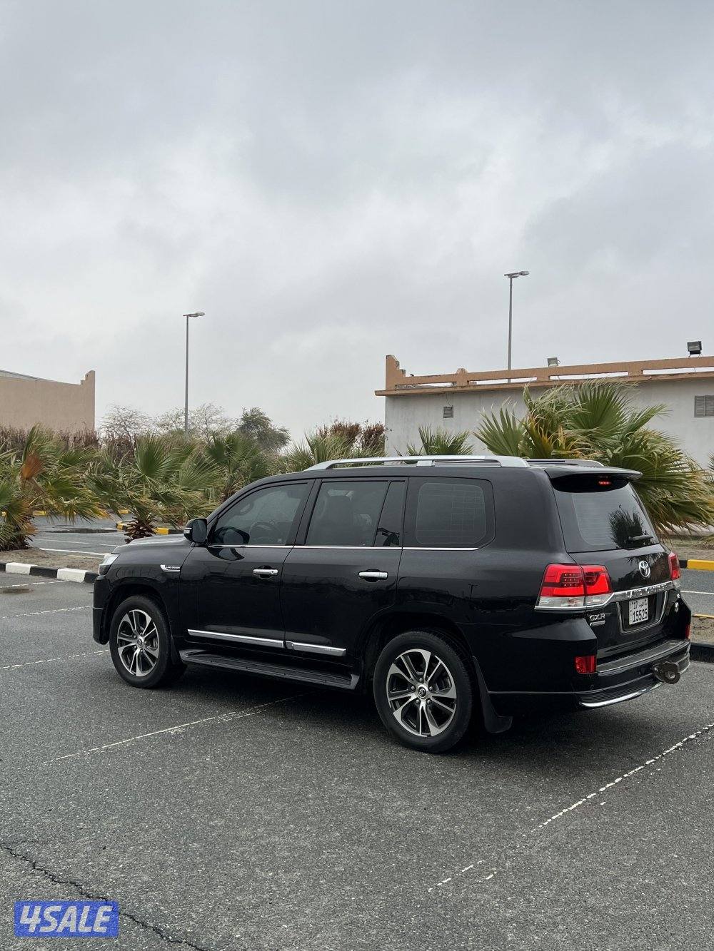 لاند كروزر V8 قراند تورنق1