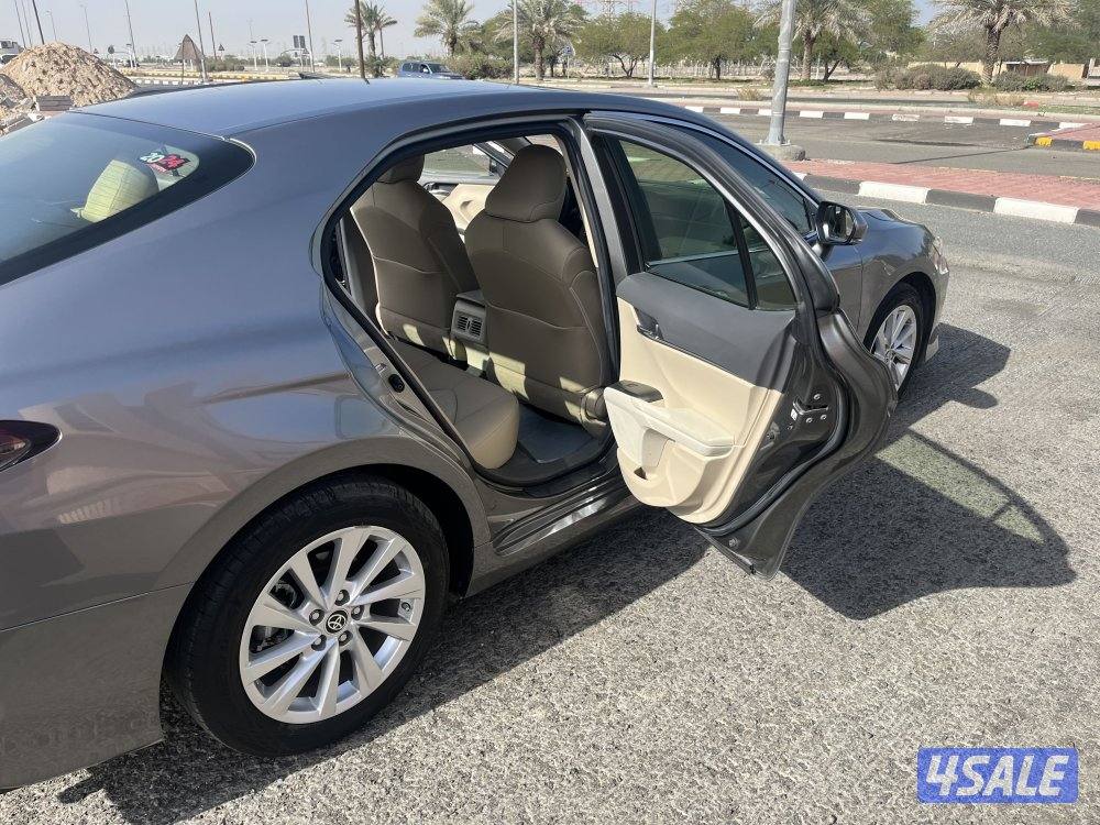 تويوتا كامري 20247