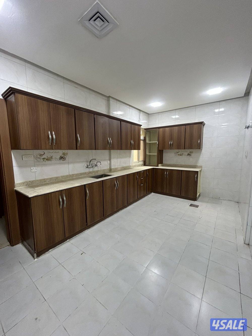 للإيجار شقق في الزهراء والصديق4