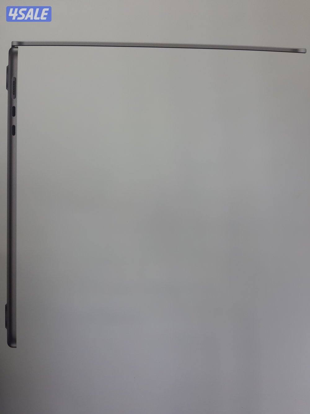 للبيع ماك بوك إير M3 رام 16GB هارد 256 SSD شاشة 15.3 جديد كفالة ١سنة2