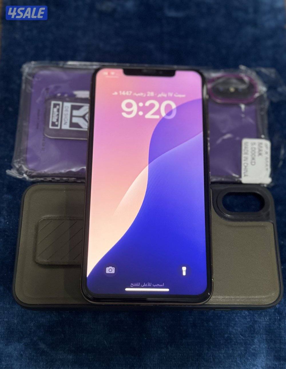 iphone xs max 64GB                               .2