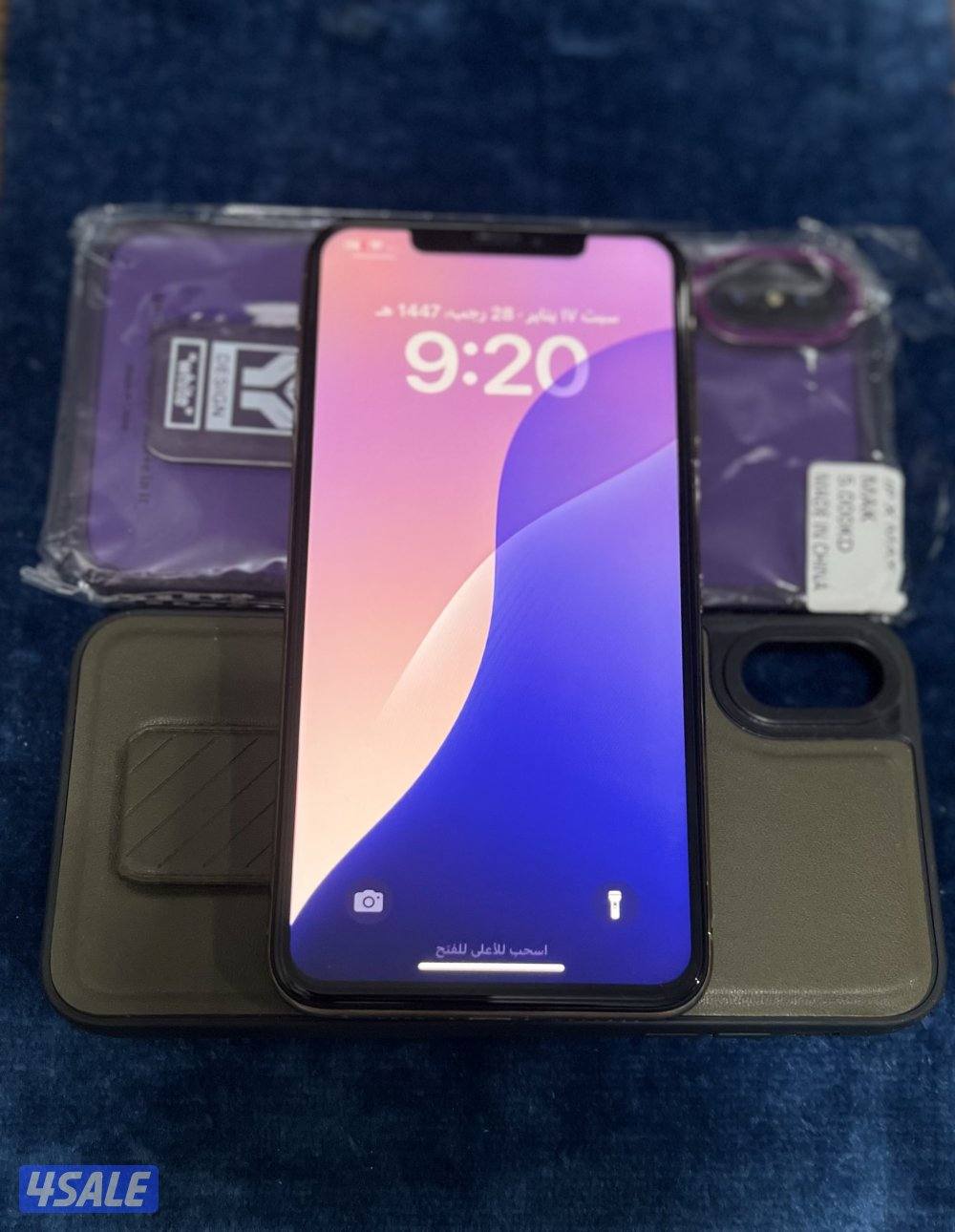 iphone xs max 64GB                               .4