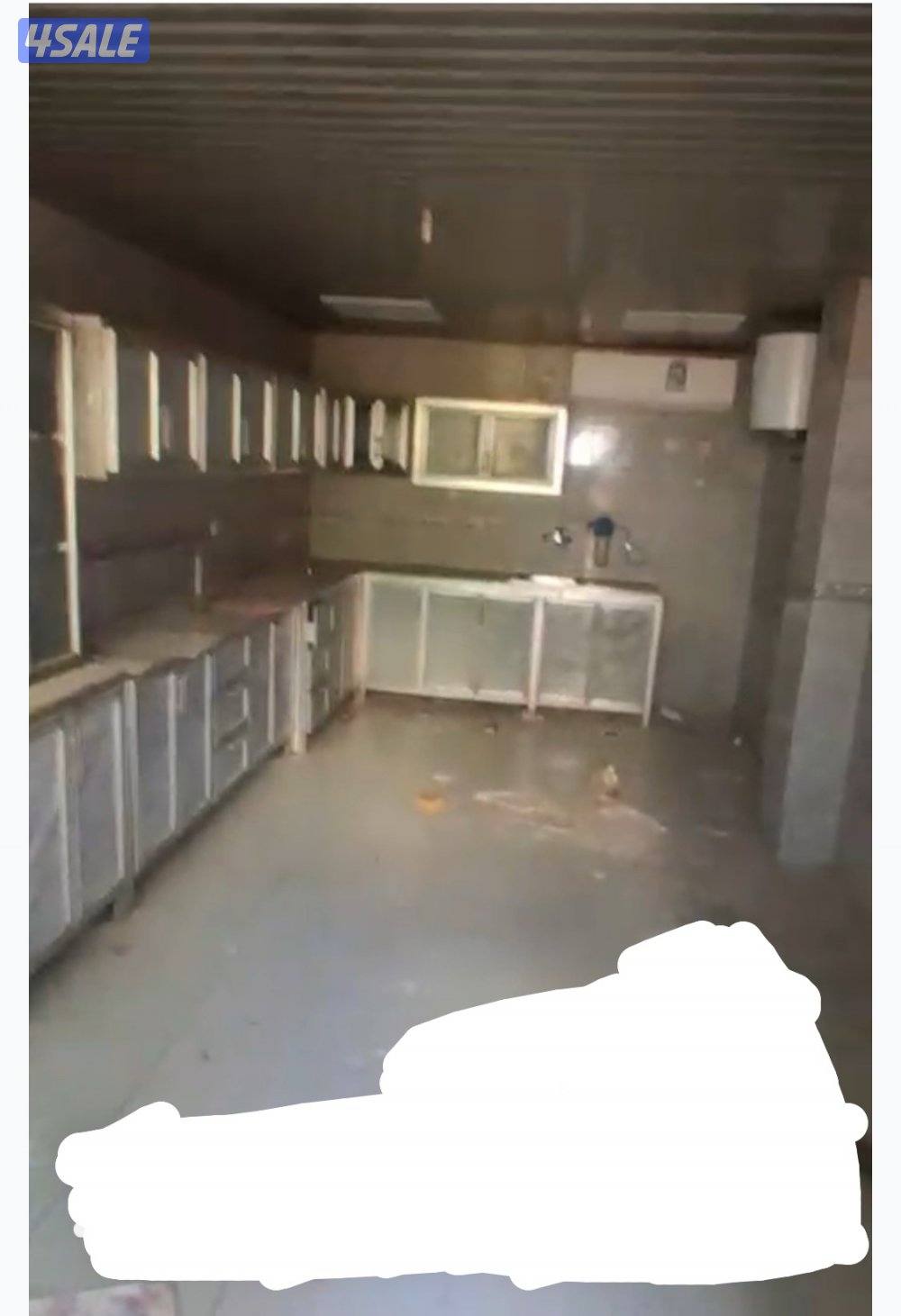 دور اول مجدد 4 غرف + وحدة ماستر حمامين صالة مطبخ رووف غرفة خدا مع حما3