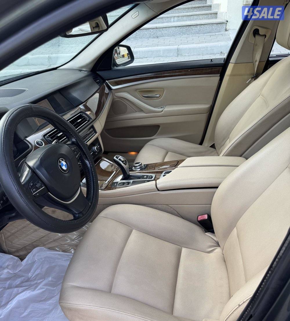 بي ام دبليو 530i كامل المواصفات 2013 بحالة ممتازة العداد 150 الف6