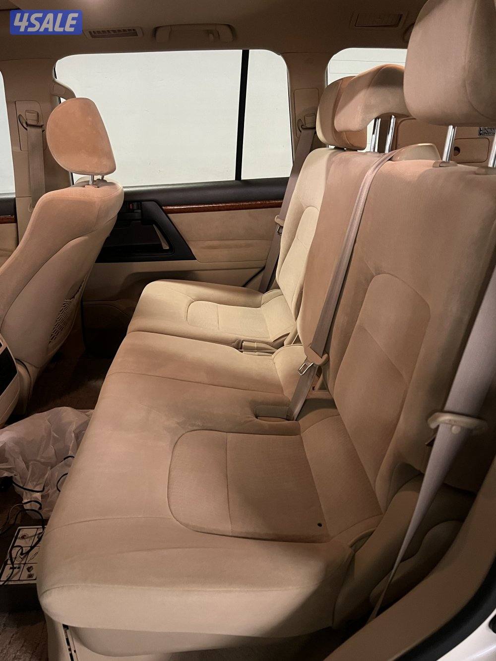 تويوتا - لاندكروزر - ٢٠١٥ - الساير- ابيض صدفي5