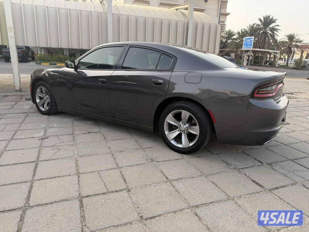 دودج تشارجر2