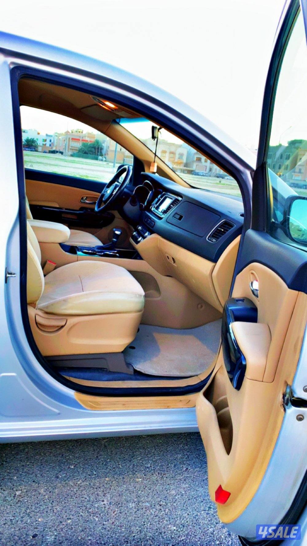 للبيع كيا كرنفال موديل ٢٠١٩ حاله ممتازه سيرفسات الوكاله شرط الفحص2