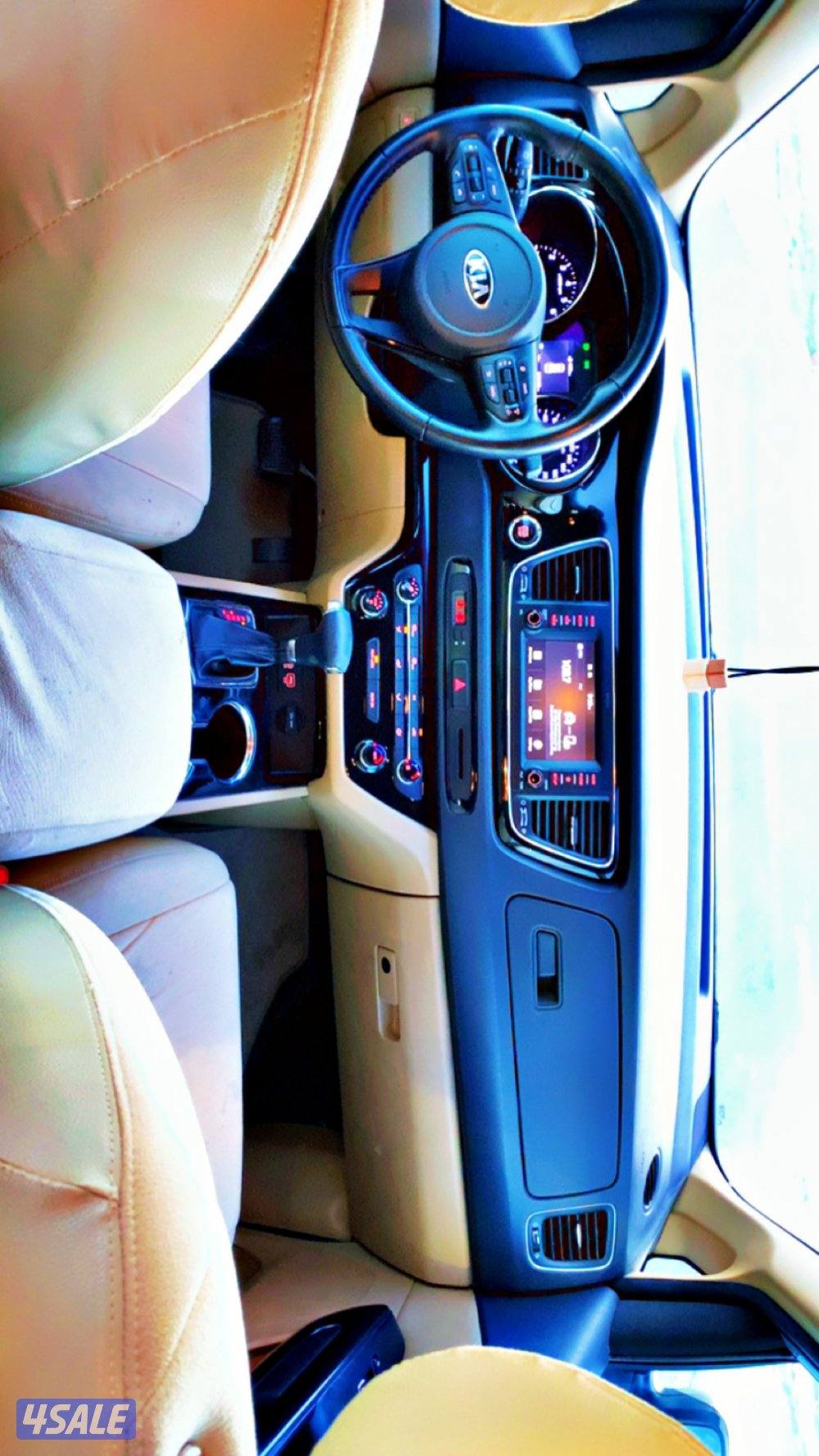 للبيع كيا كرنفال موديل ٢٠١٩ حاله ممتازه سيرفسات الوكاله شرط الفحص7