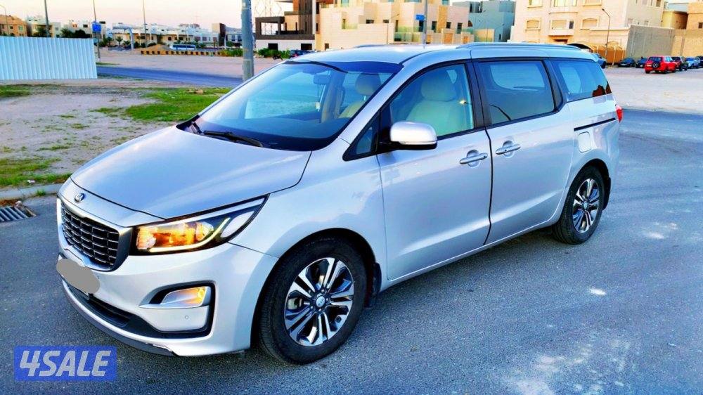 للبيع كيا كرنفال موديل ٢٠١٩ حاله ممتازه سيرفسات الوكاله شرط الفحص9