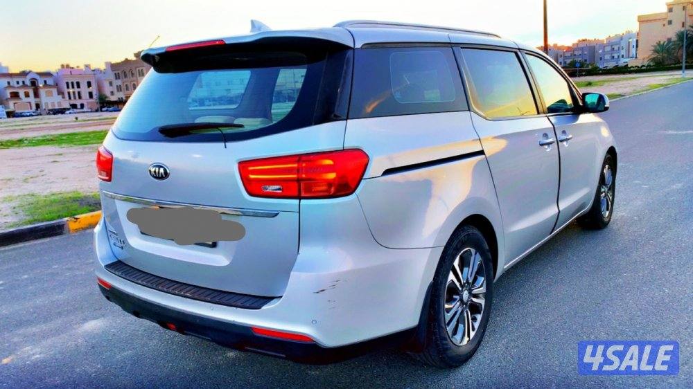 للبيع كيا كرنفال موديل ٢٠١٩ حاله ممتازه سيرفسات الوكاله شرط الفحص10
