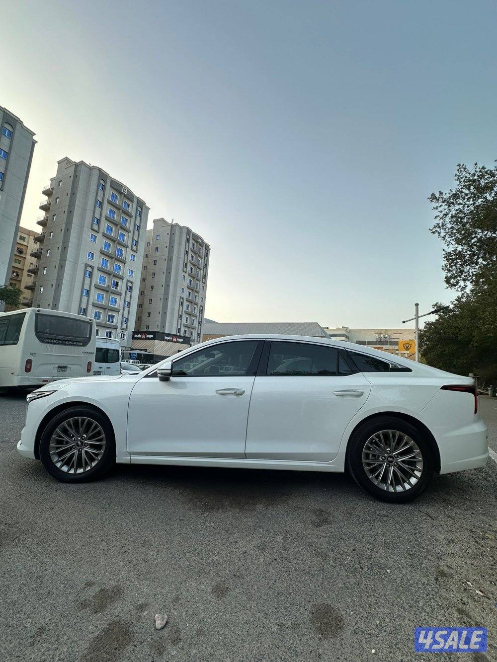 بيستون B70 موديل 2025 عداد 12الف بحالة الوكاله تحت الكفالة خمس سنوات2