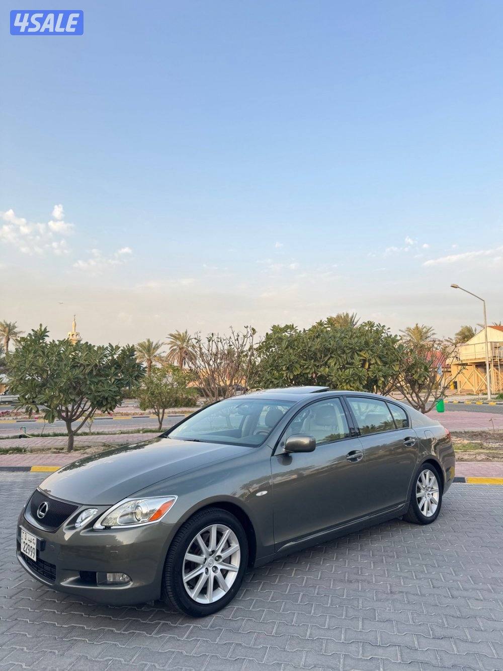 للبيع لكزس GS ماشي 194 الف بحالة الوكالة1