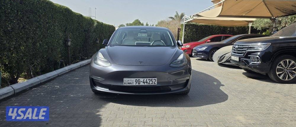 بيع او بدل تيسلا موديل 3 بروفورمنس خليجي2