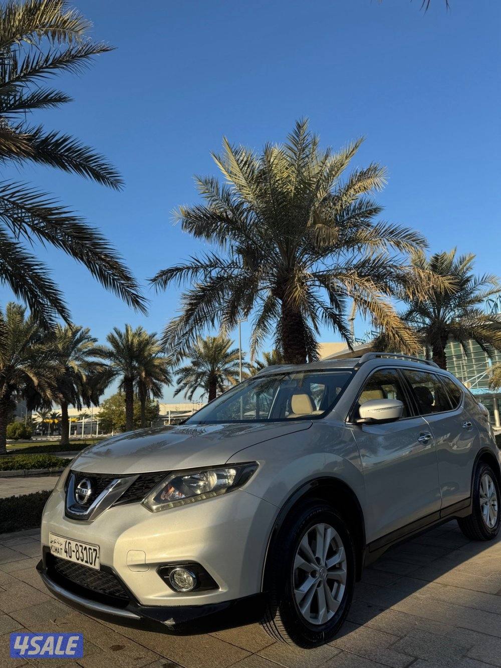 للبيع نيسان إكس تريل 2017 ماشي 87 الف4