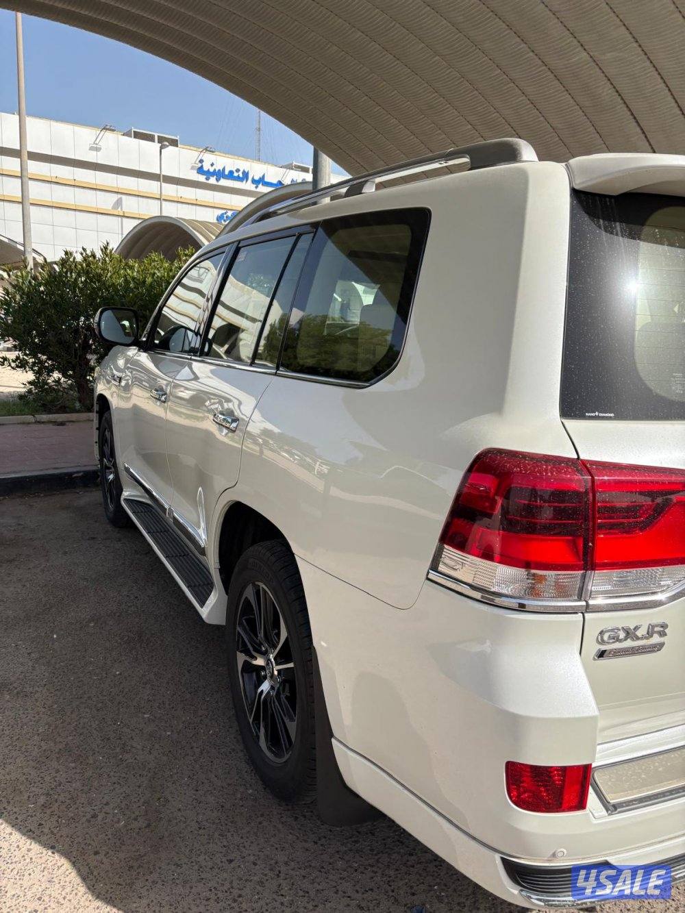 لاندكروزر ٢٠٢١2