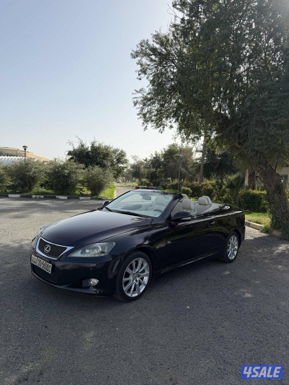 سلام عليكم للبيع لكزس  بحاله ممتازه شرط الفحص مفحوص وجاهز فحصه معاه0