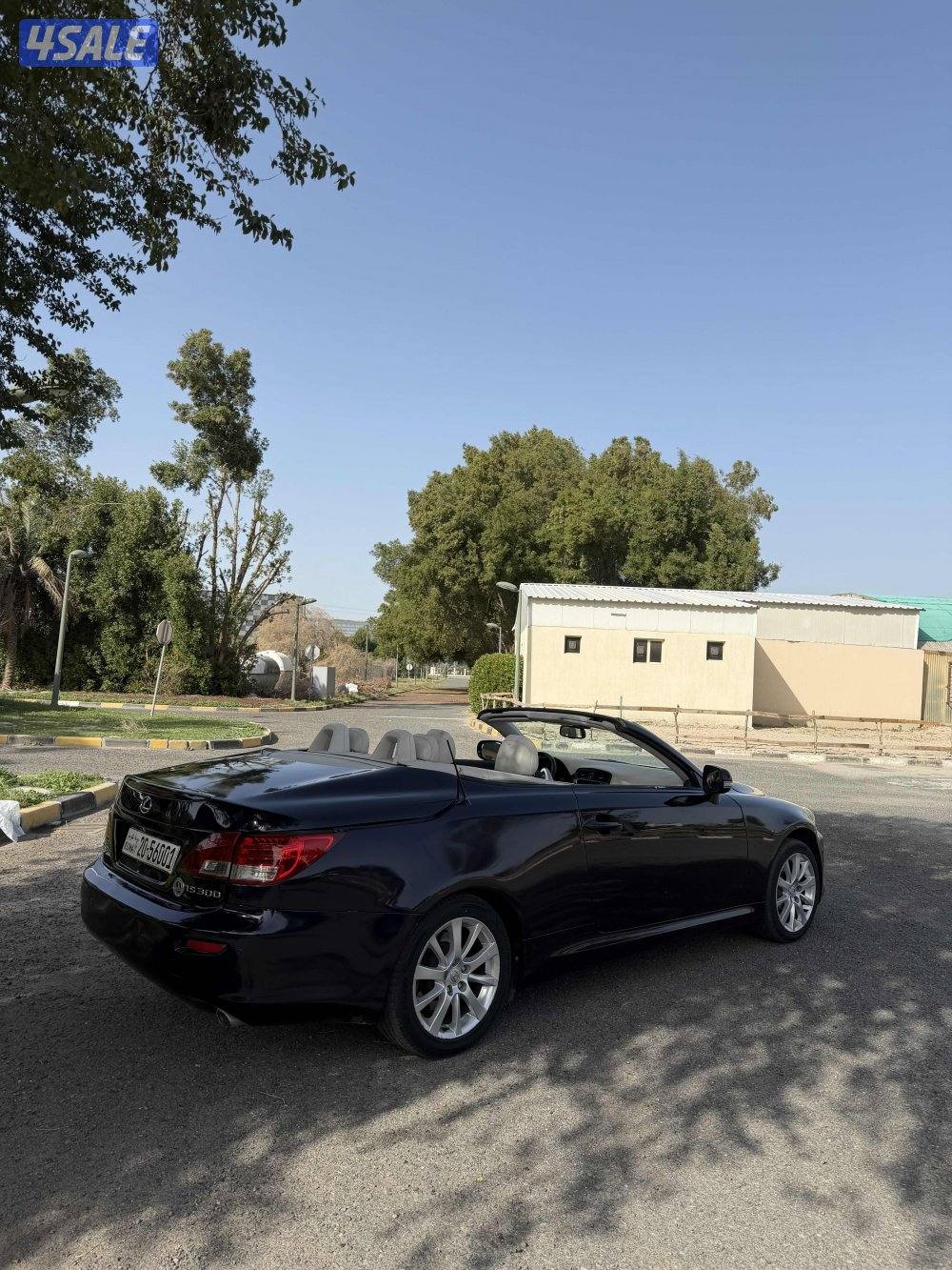 سلام عليكم للبيع لكزس  بحاله ممتازه شرط الفحص مفحوص وجاهز فحصه معاه3