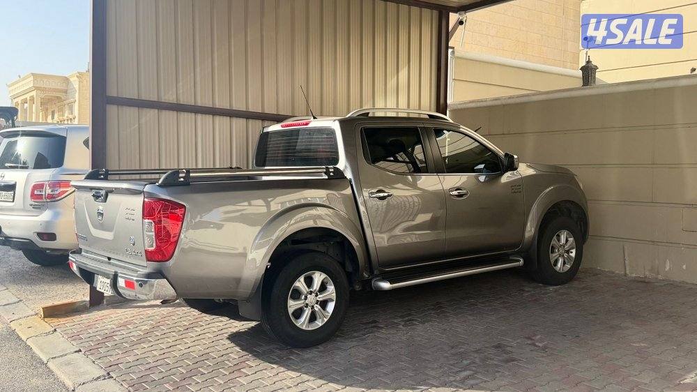 للبيع نافارا 2022 كامل المواصفات صبغ الوكاله1