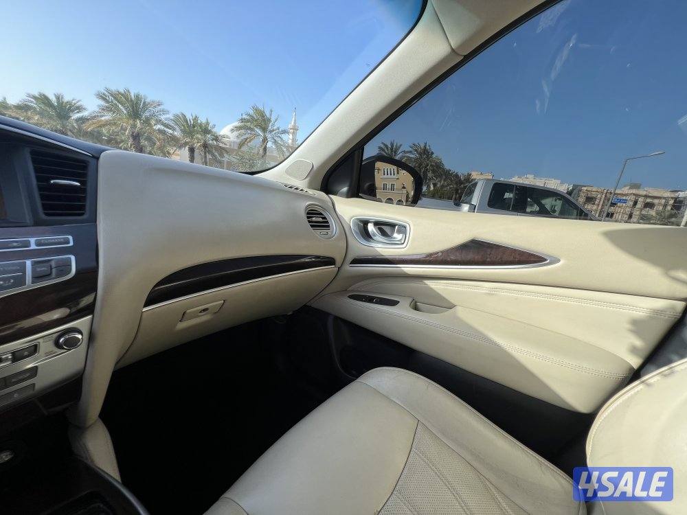 للبيع انفنتي نظيف جداً  XQ60 موديل 20153