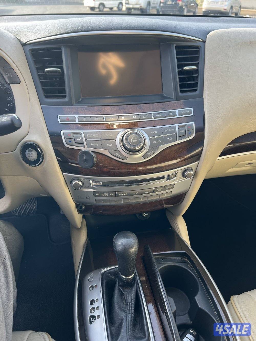 للبيع انفنتي نظيف جداً  XQ60 موديل 20156