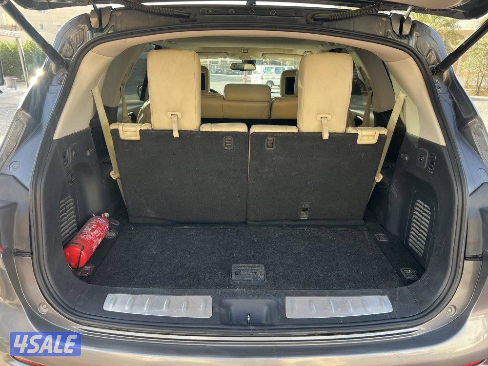 للبيع انفنتي نظيف جداً  XQ60 موديل 201514