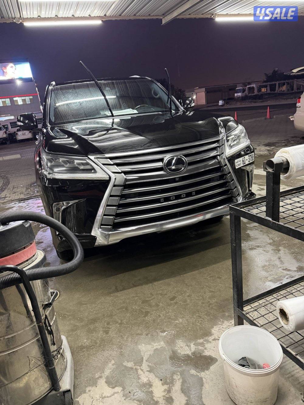 لكزس موديل 20160