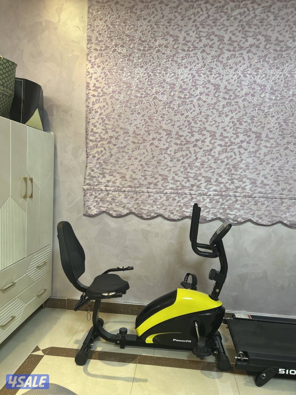 جهاز مشي ودراجة استعمال خفيف جداً3