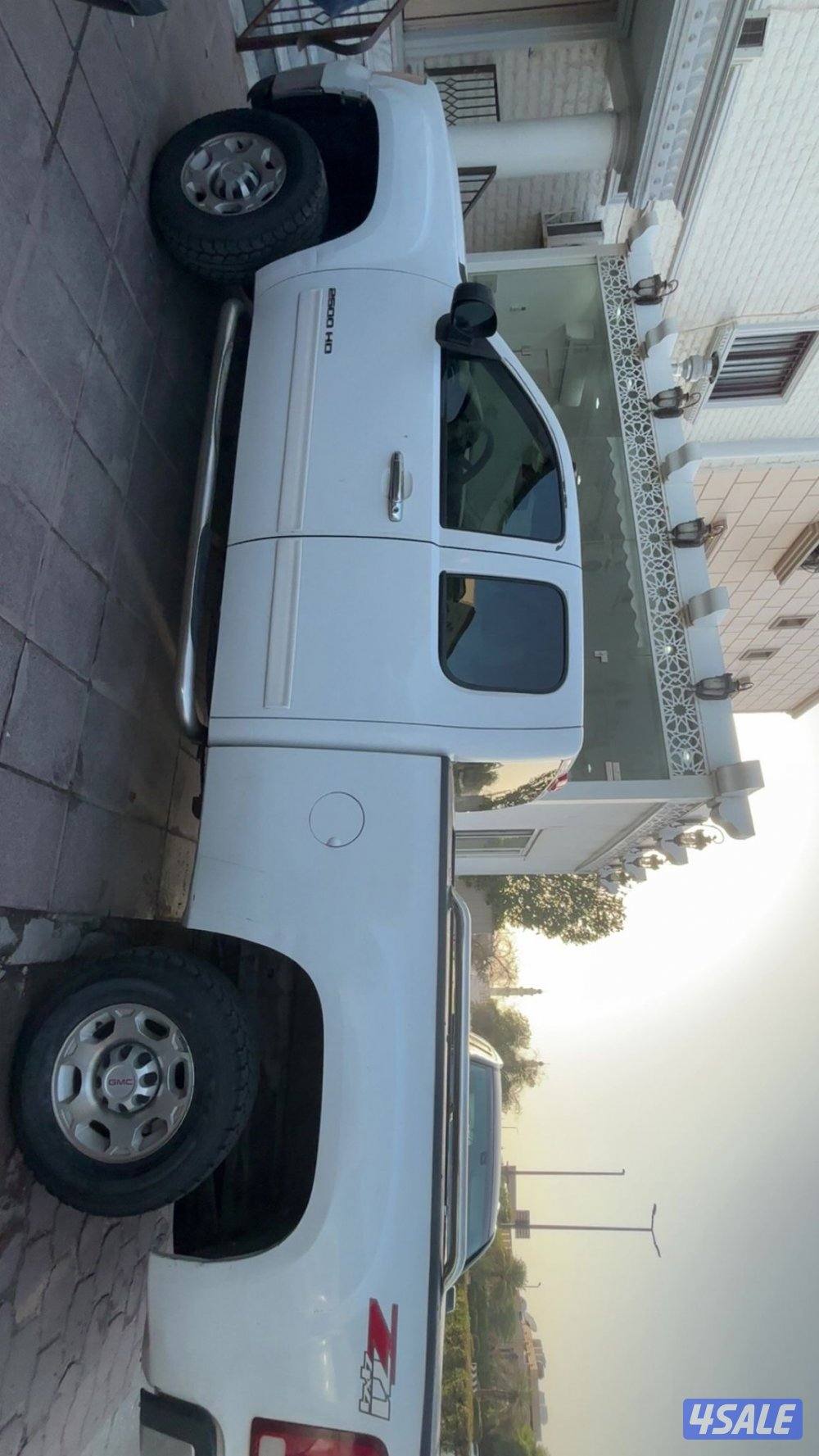 للبيع وانيت جمس (٢٠١٠)  مواصفات خاصة قمارة ونص Hd 2500 موجود فحص4