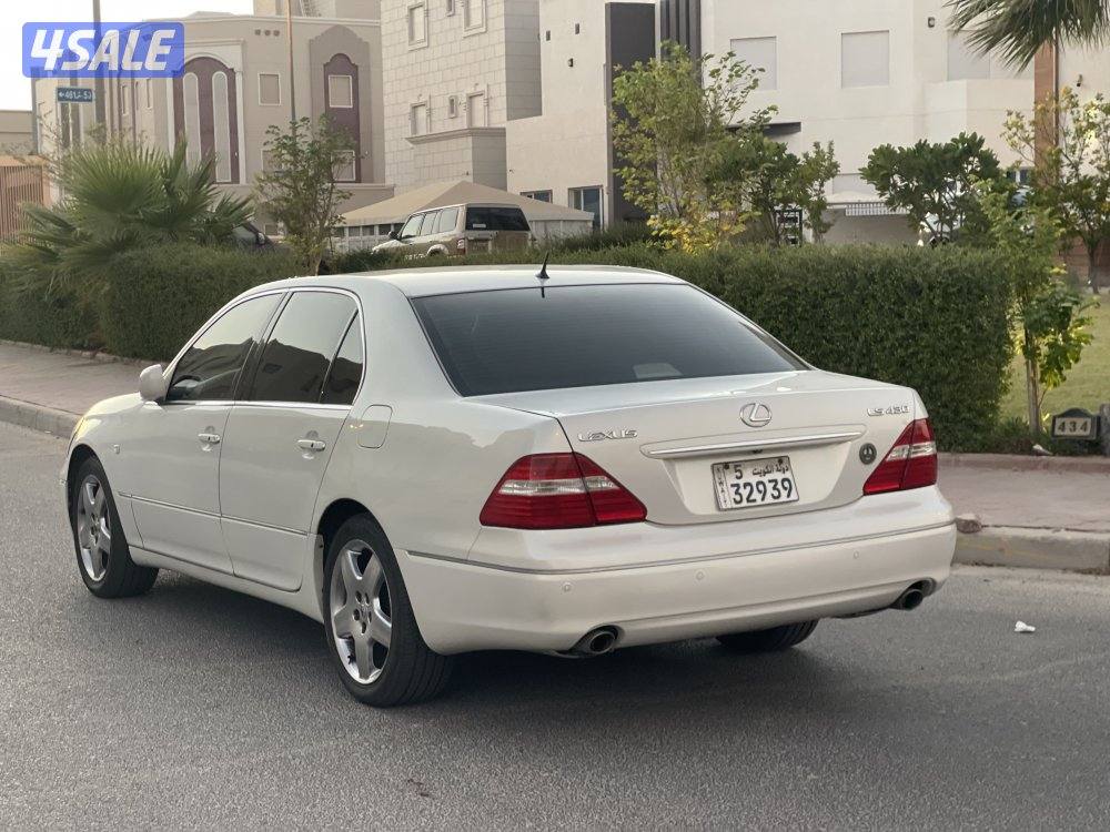 لكزس LS 4302