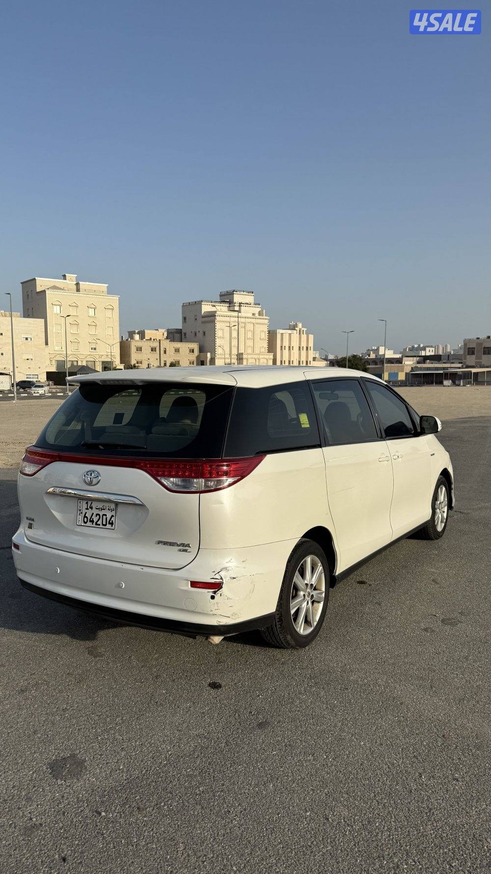 تويوتا بريفيا 2012 وارد قطر1