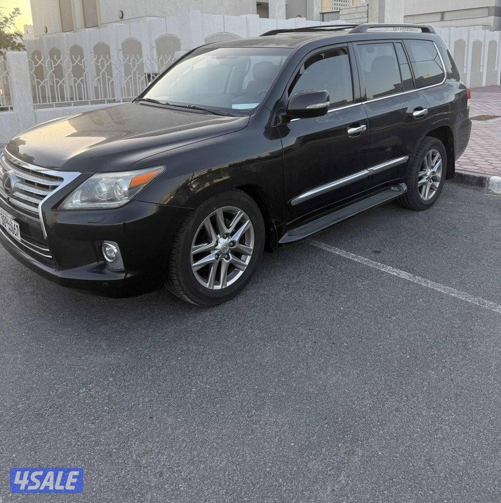 جيب لكزس 20159