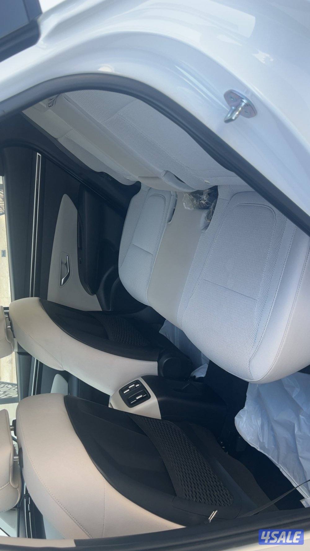 للبيع هونداي توسان موديل 23 حجم 2500 شرط الفحص صبغ الوكاله ماشي 365