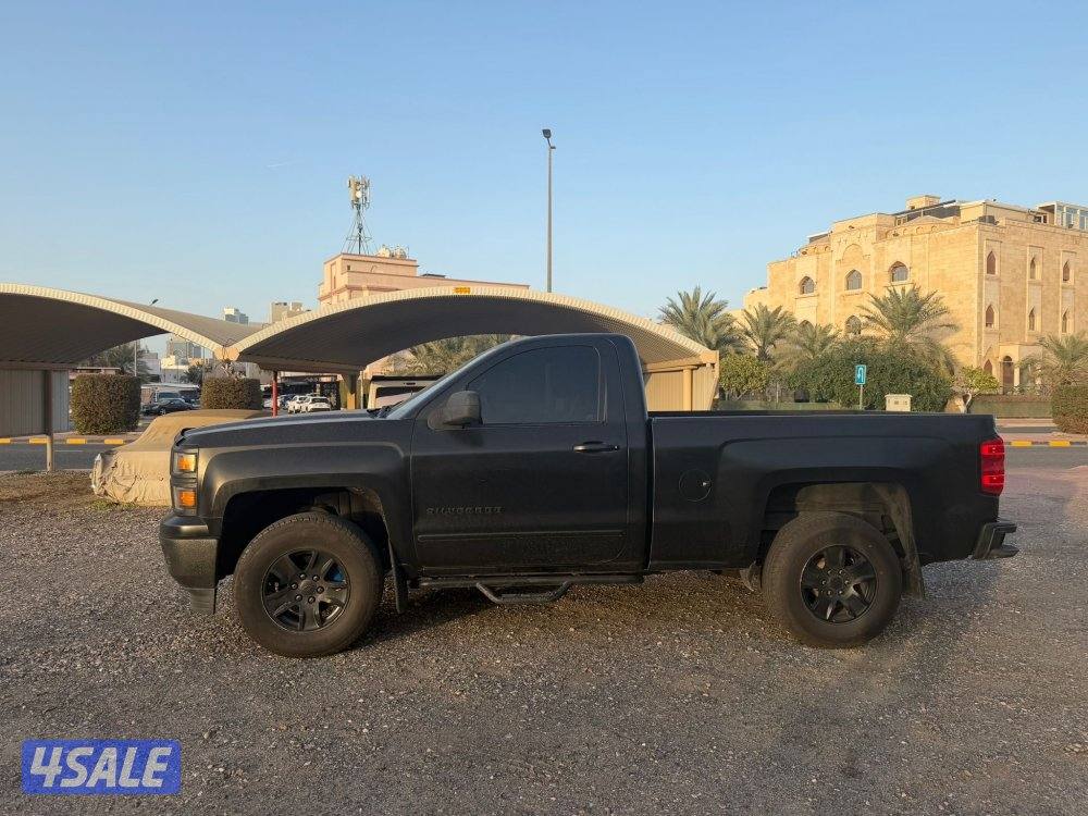 للبيع وانيت سلفرادو موديل ٢٠١٥ بحالة نظيفه جدا توني مسويله تصفيه1