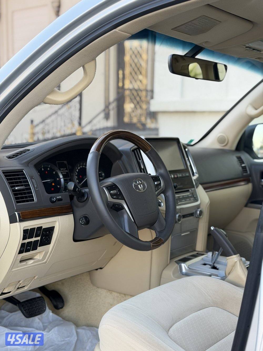 بحالة الوكالة 2016 VX-R 182km4