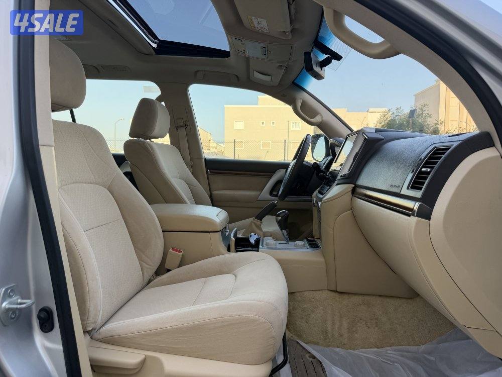 بحالة الوكالة 2016 VX-R 182km5