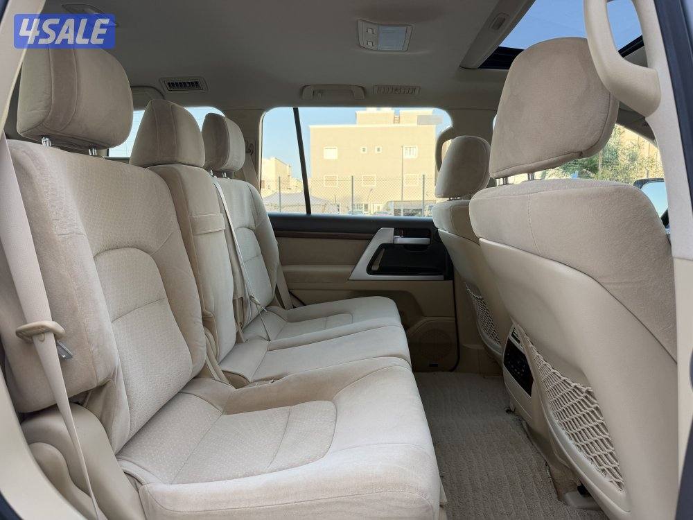 بحالة الوكالة 2016 VX-R 182km6