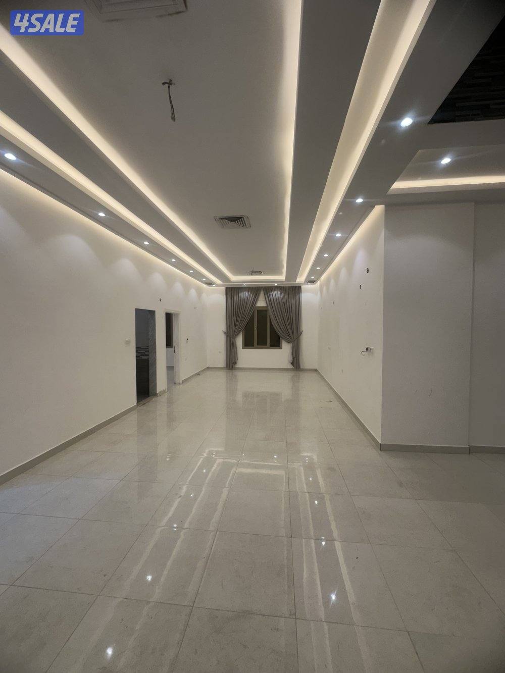 ‏للإيجار قسائم وشقق وأدور في توسعة الوفرة تشطيب سوبر ديلوكس أول ساكن0