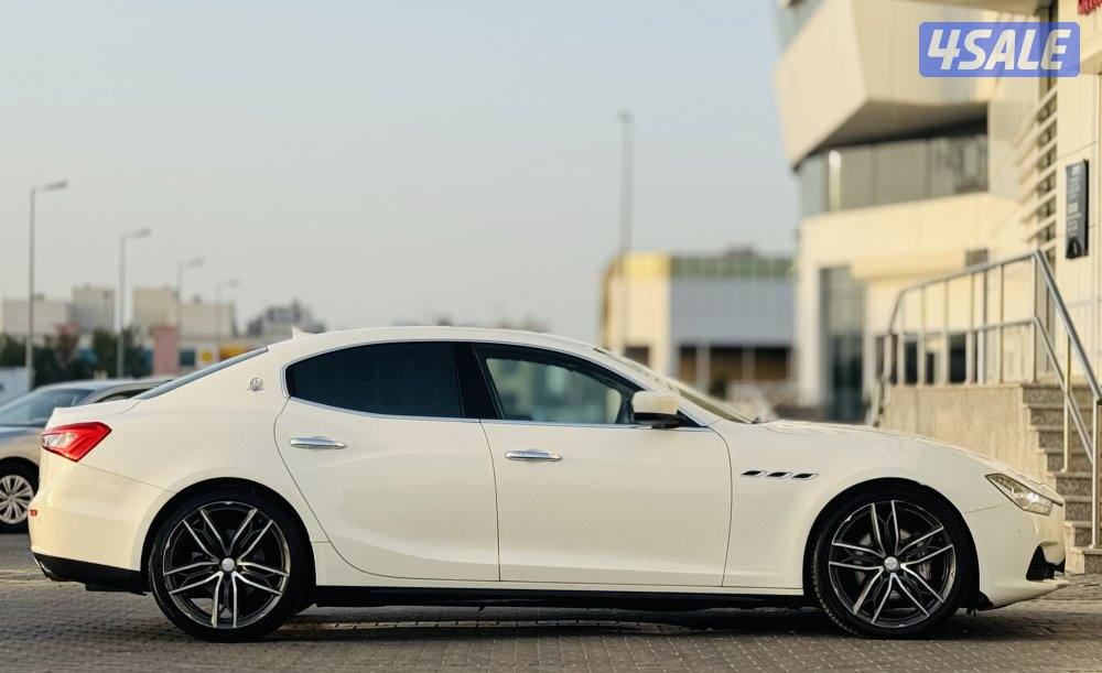 للبيع مازيراتي جيبلي موديل 20152