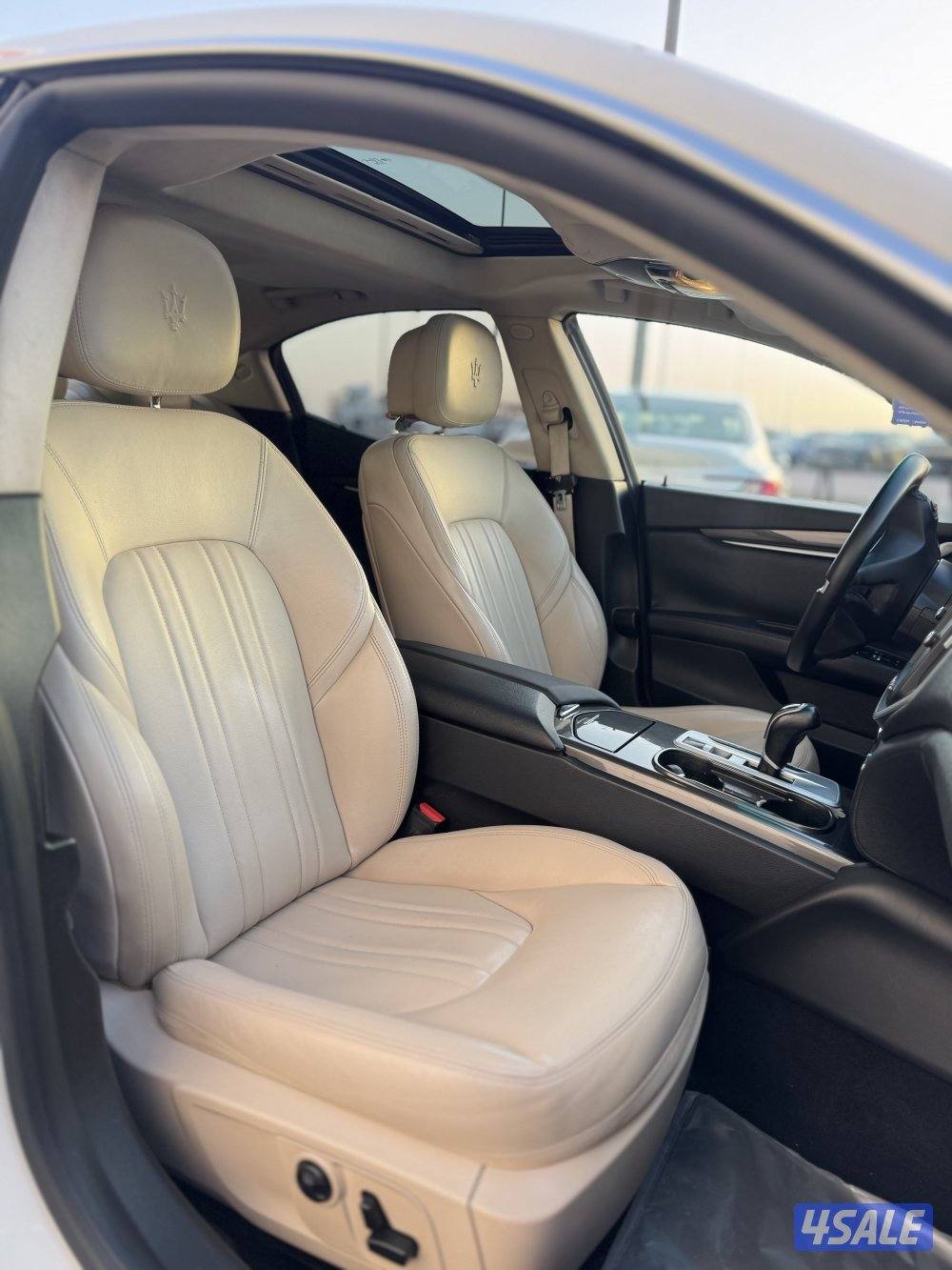 للبيع مازيراتي جيبلي موديل 20155