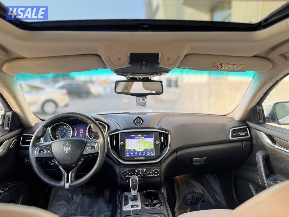 للبيع مازيراتي جيبلي موديل 201510