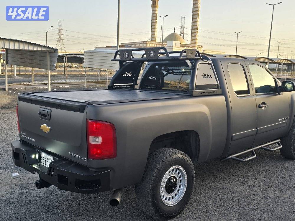 للبيع سلفرادو HD 25003